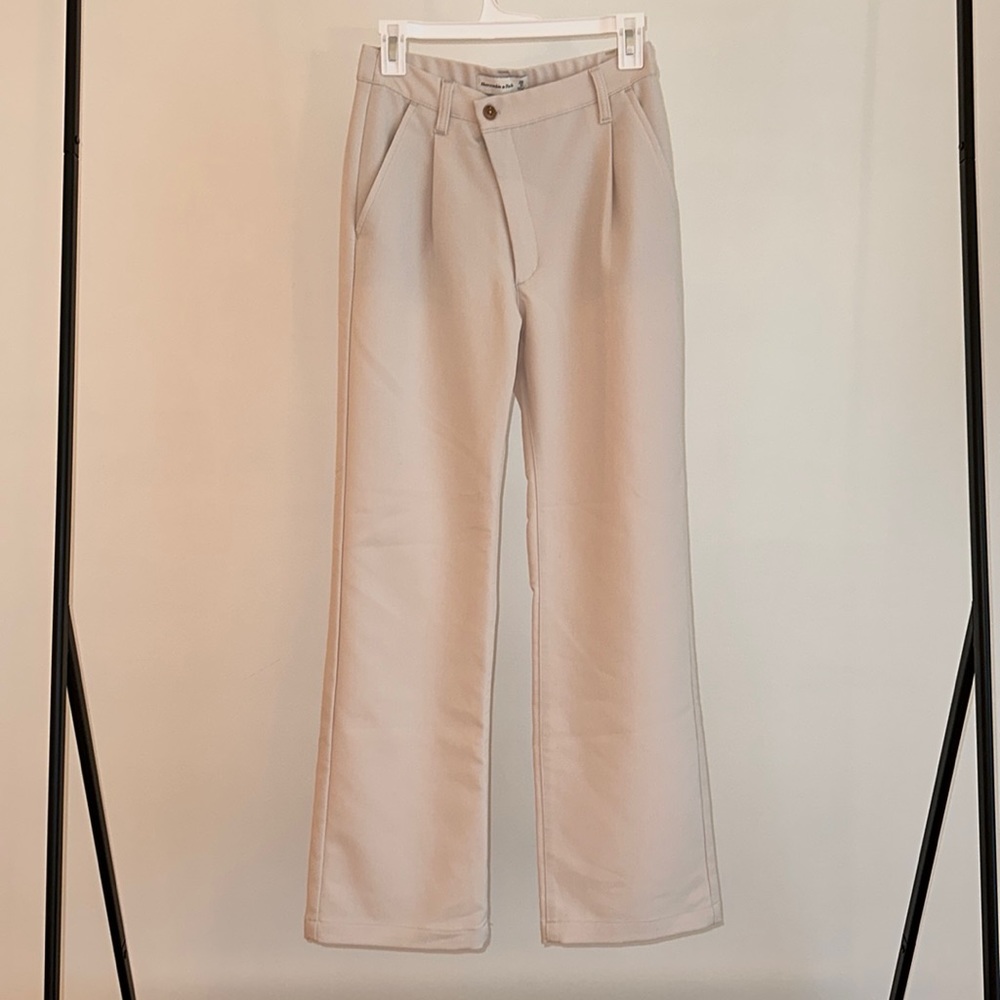 Abercrombie Relaxed Straight Pant